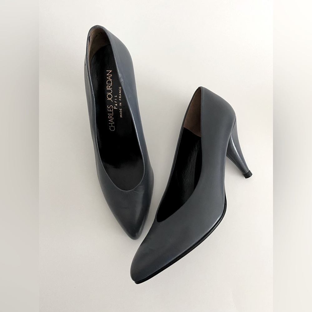 VTG CHARLES JOURDAN PARIS FRANCE GRAY ALMOND TOE HEELS PUMPS SHOES SIZE 7